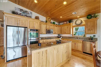 1070 S Coral St, Rockaway Beach, OR 97136 - Photo 4