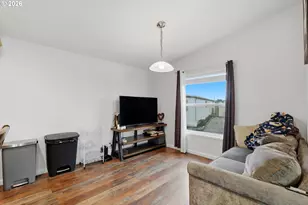 626 SW Philadelphia Way, Beaverton, OR 97006 - Photo 8