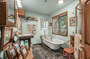 309 Granite St, Ashland, OR 97520 - Photo 38