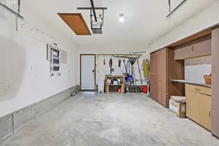 3230 NE 29th St, Gresham, OR 97030 - Photo 30