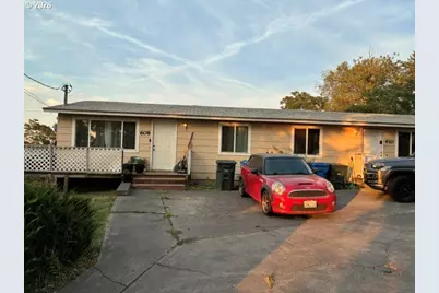 608 SE 7th St, Pendleton, OR 97801 - Photo 1