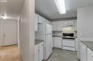 17618 NW Springville Rd, Portland, OR 97229 - Photo 8