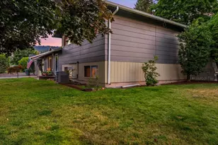502 1st St, La Grande, OR 97850 - Photo 38