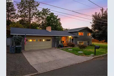 502 1st St, La Grande, OR 97850 - Photo 1