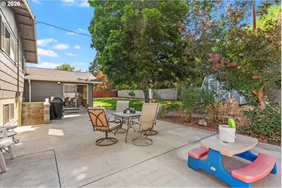 502 1st St, La Grande, OR 97850 - Photo 32