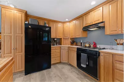 502 1st St, La Grande, OR 97850 - Photo 14