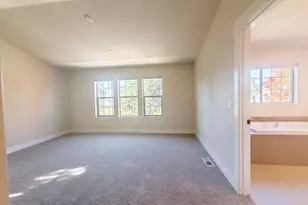410 NE 76th Ave, Hillsboro, OR 97124 - Photo 4