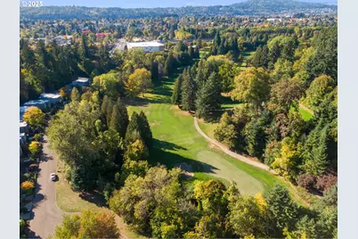 2904 SE Berkeley Pl, Portland, OR 97202 - Photo 36