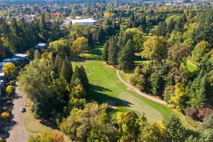 2904 SE Berkeley Pl, Portland, OR 97202 - Photo 36