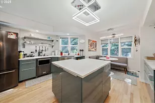 2904 SE Berkeley Pl, Portland, OR 97202 - Photo 10