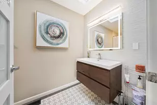 2904 SE Berkeley Pl, Portland, OR 97202 - Photo 28