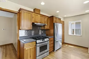 7051 N Dwight Ave, Portland, OR 97203 - Photo 18