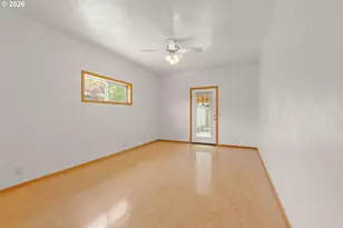919 Old Orchard Ln, Springfield, OR 97477 - Photo 10