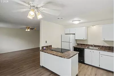 777 Boone Rd #12, Salem, OR 97306 - Photo 8