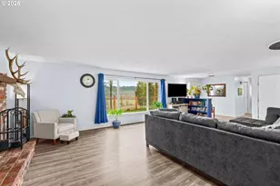 31510 Camas Swale Rd, Creswell, OR 97426 - Photo 10