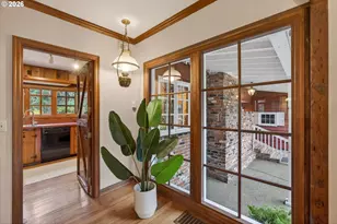 2164 Summit Dr, Lake Oswego, OR 97034 - Photo 8