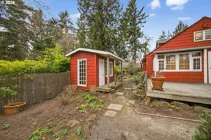 2164 Summit Dr, Lake Oswego, OR 97034 - Photo 32