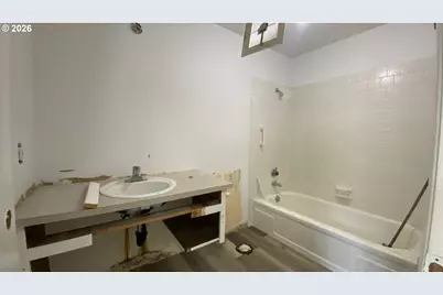 7144 SW Murray Blvd, Beaverton, OR 97008 - Photo 12