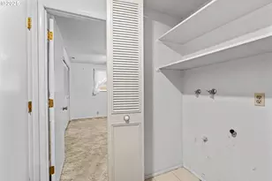 2070 Primrose St, Eugene, OR 97402 - Photo 34