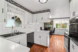 2070 Primrose St, Eugene, OR 97402 - Photo 6