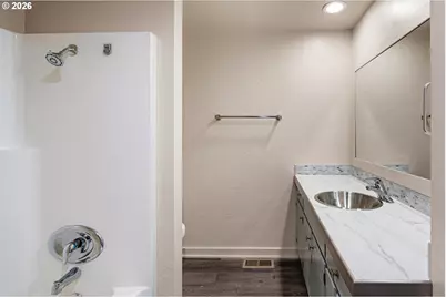 3786 Kevington Ave, Eugene, OR 97405 - Photo 14