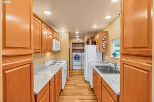 1709 NE 78th St, Vancouver, WA 98665 - Photo 12