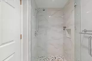 15510 NE Knott St, Portland, OR 97230 - Photo 14