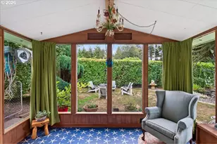 13082 SE Chittum Dr, South Beach, OR 97366 - Photo 10