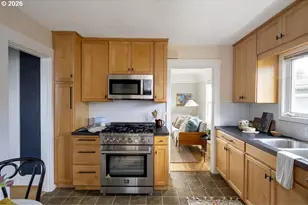 6035 SE Knight St, Portland, OR 97206 - Photo 10