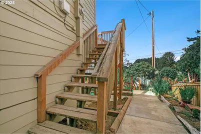 3244 NW Oar Dr, Lincoln City, OR 97367 - Photo 32