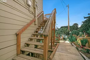 3244 NW Oar Dr, Lincoln City, OR 97367 - Photo 32