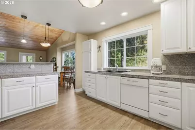 17970 Loundree Dr, Sandy, OR 97055 - Photo 12