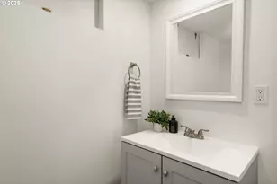 11004 SE Stanley Ave, Milwaukie, OR 97222 - Photo 26