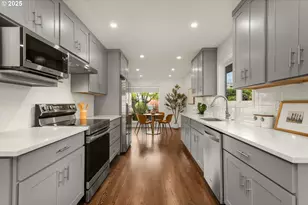 11004 SE Stanley Ave, Milwaukie, OR 97222 - Photo 8