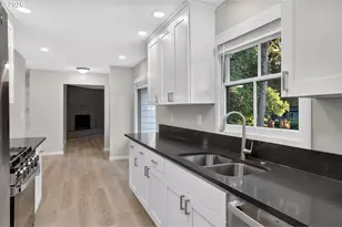 6401 McEwan Rd, Lake Oswego, OR 97035 - Photo 6