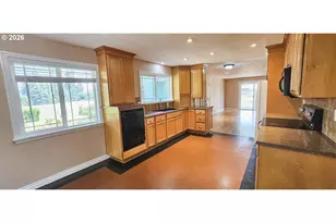 9875 NW 316th Pl, Hillsboro, OR 97124 - Photo 10