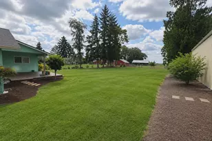 9875 NW 316th Pl, Hillsboro, OR 97124 - Photo 32