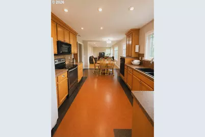 9875 NW 316th Pl, Hillsboro, OR 97124 - Photo 12