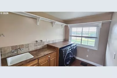 9875 NW 316th Pl, Hillsboro, OR 97124 - Photo 30
