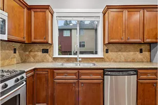 416 NE Patricia Ann Pl, Hillsboro, OR 97006 - Photo 16