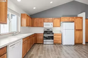 2703 Taito St, Eugene, OR 97404 - Photo 8