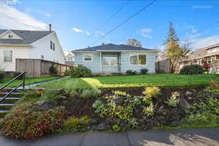 2032 18th Ave, Forest Grove, OR 97116 - Photo 2