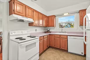 2032 18th Ave, Forest Grove, OR 97116 - Photo 14