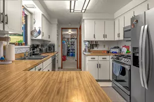 25420 NW Pumpkin Ridge Rd, North Plains, OR 97133 - Photo 6