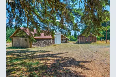 25420 NW Pumpkin Ridge Rd, North Plains, OR 97133 - Photo 16