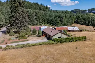 25420 NW Pumpkin Ridge Rd, North Plains, OR 97133 - Photo 24
