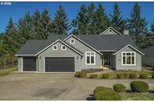 580 Holly Ave, Cottage Grove, OR 97424 - Photo 2