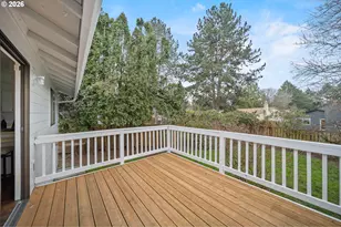 195 NW Phyllis Ct, Gresham, OR 97030 - Photo 38