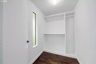 195 NW Phyllis Ct, Gresham, OR 97030 - Photo 28