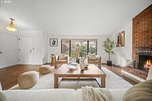 195 NW Phyllis Ct, Gresham, OR 97030 - Photo 10